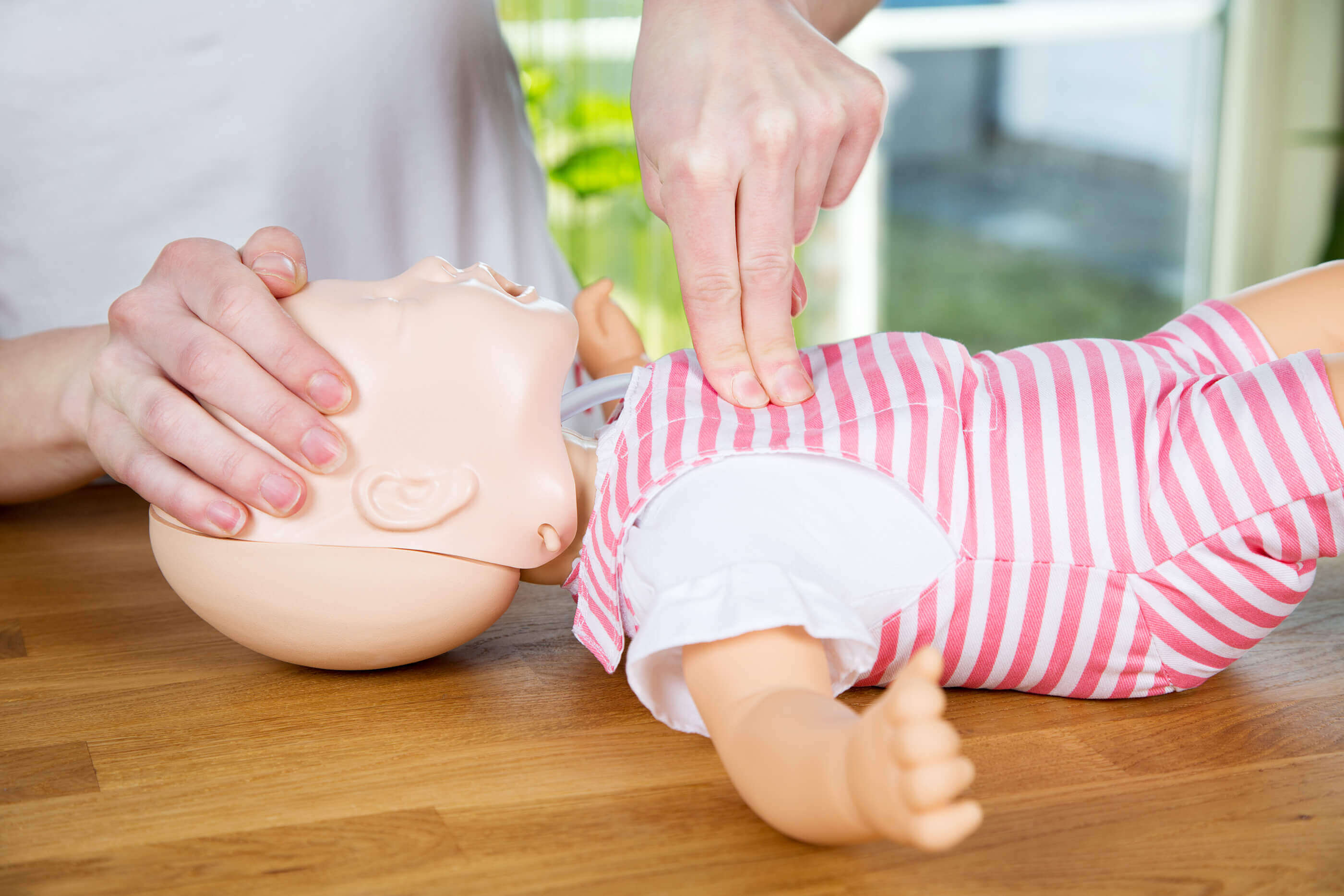 Kelowna Standard First Aid Courses Canadian Red Cross Kelowna First Aid & CPR Courses